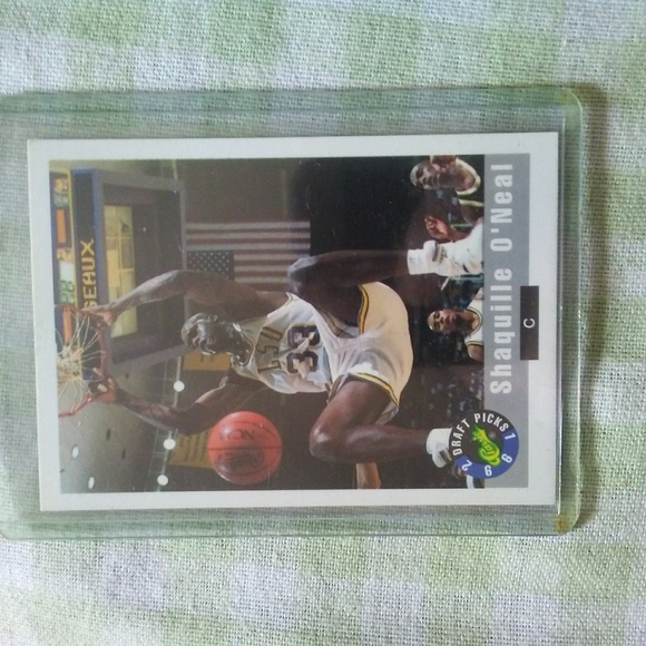 Shaq Classic Rookie 2 Card Lot - Picture 9 of 10